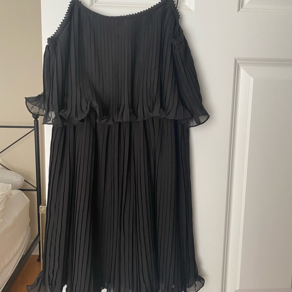 Zara Dresses & Skirts - ZARA BLACK MINI DRESS